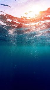 Dreamy Underwater Bubbles Sun Light iPhone 6 HD Wallpaper